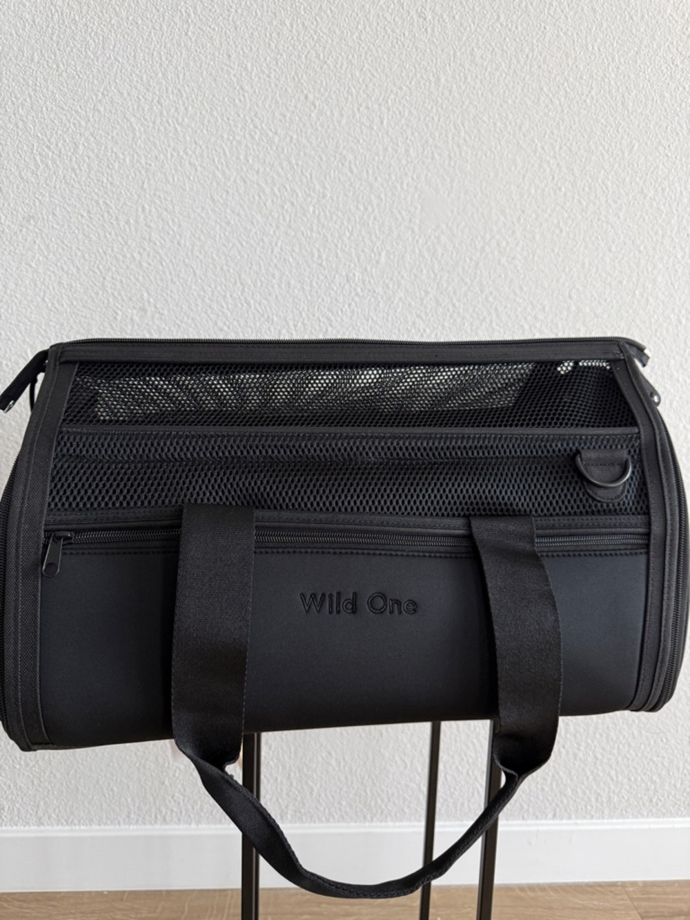Wild One Pet Carrier in Black